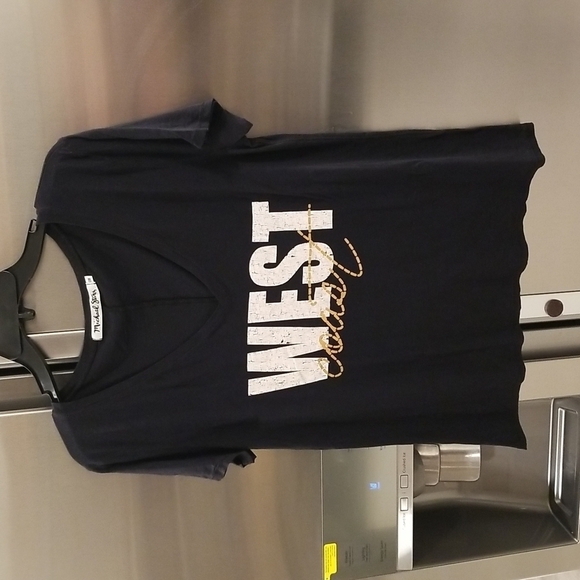 💕MICHAEL STARS💕 West Coast Graphic Tee V-Neck Medium - Picture 1 of 7